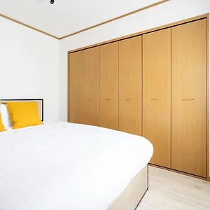 https://osaka-house-honkan.hotels-osaka.net